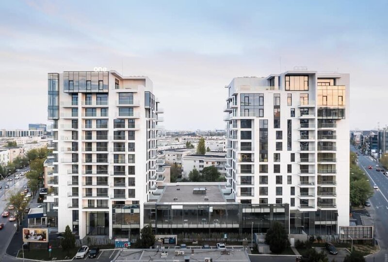 One Herastrau Towers, 3 camere.